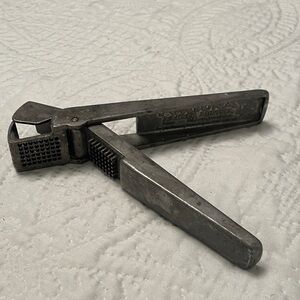 Vintage Collectible FORTUNA Garlic Press Made in Italy A. Ahner Austria